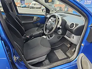 Used 2011 Toyota Aygo Blue Blue - Interior and Exterior details 10