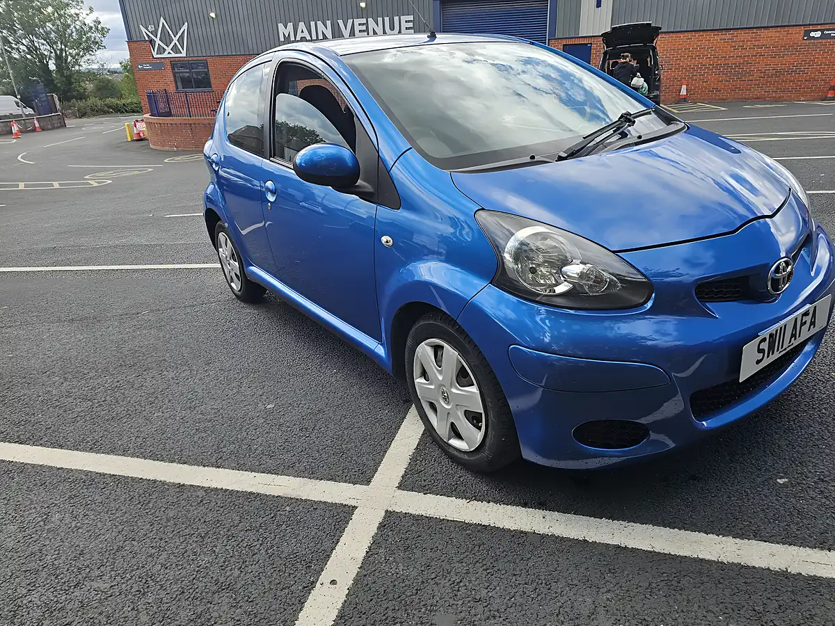 Used 2011 Toyota Aygo Blue Blue - Interior and Exterior details 2