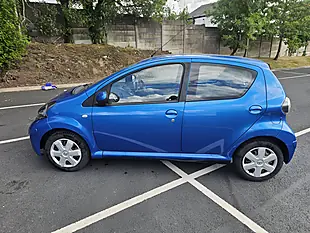 Used 2011 Toyota Aygo Blue Blue - Interior and Exterior details 5