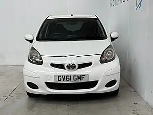 Used 2011 Toyota Aygo Go White - Interior and Exterior details 2