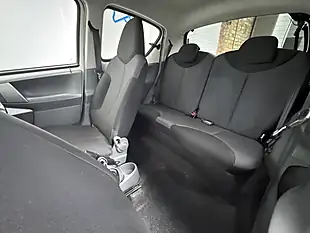 Used 2011 Toyota Aygo Go White - Interior and Exterior details 9