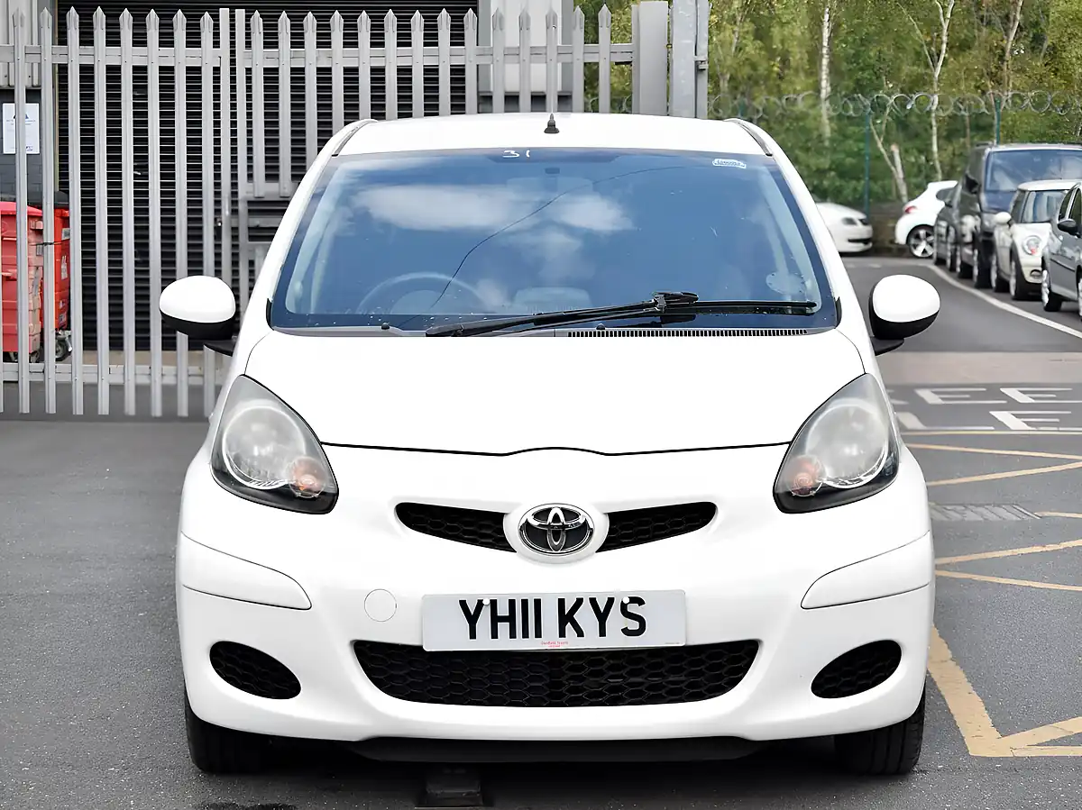 Used 2011 Toyota Aygo Go White - Interior and Exterior details 2