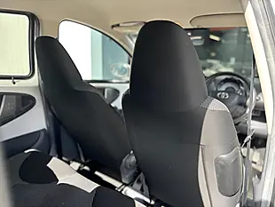 Used 2011 Toyota Aygo Go White - Interior and Exterior details 10