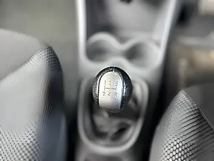 Used 2011 Toyota Aygo Go White - Interior and Exterior details 12