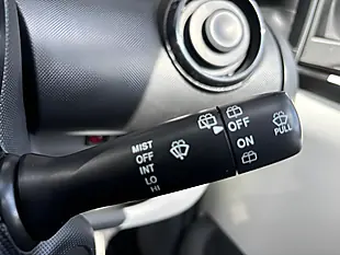 Used 2011 Toyota Aygo Go White - Interior and Exterior details 14