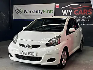 Used 2011 Toyota Aygo Go White - Interior and Exterior details 4