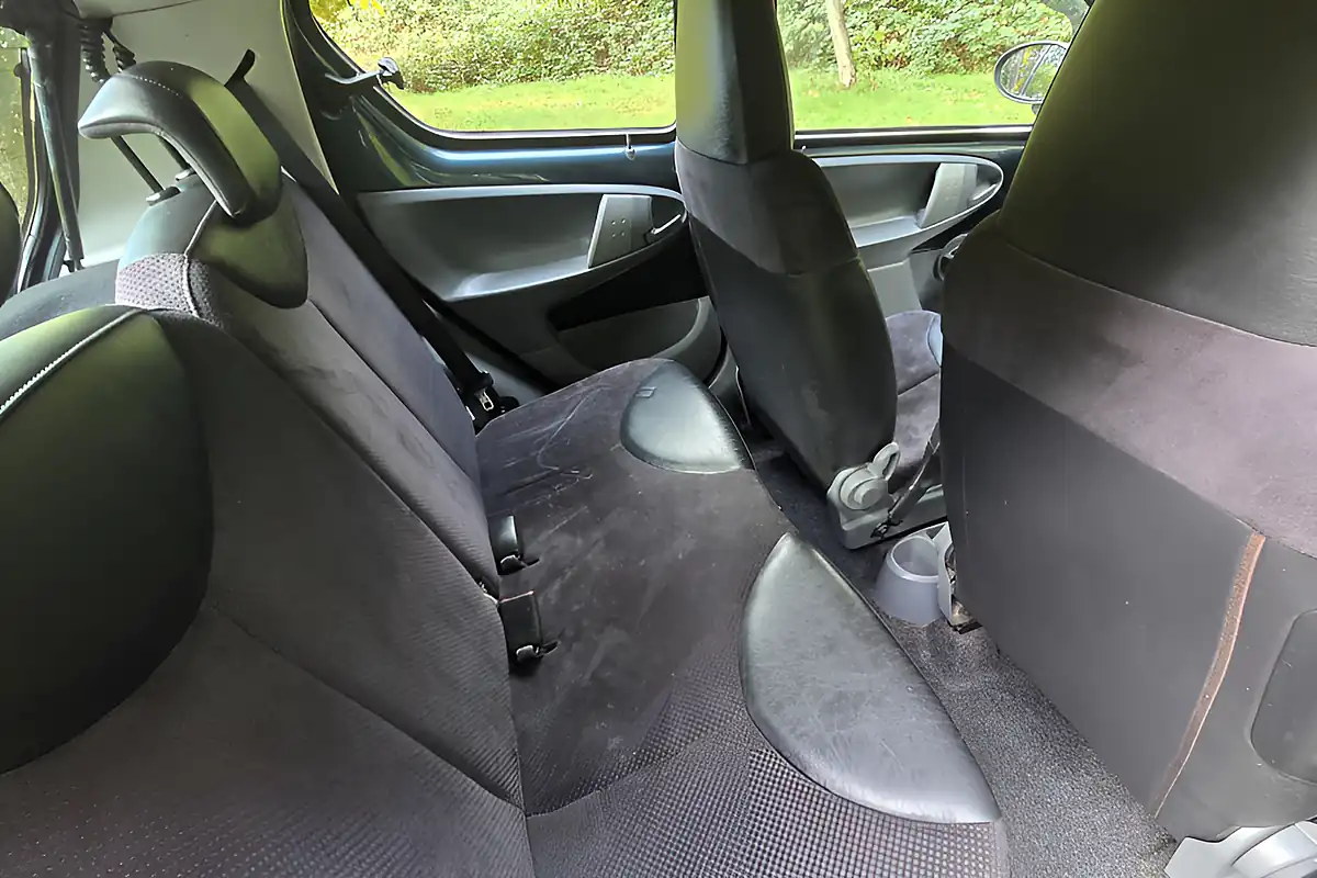 Used 2011 Toyota Aygo Ice Grey - Interior and Exterior details 10