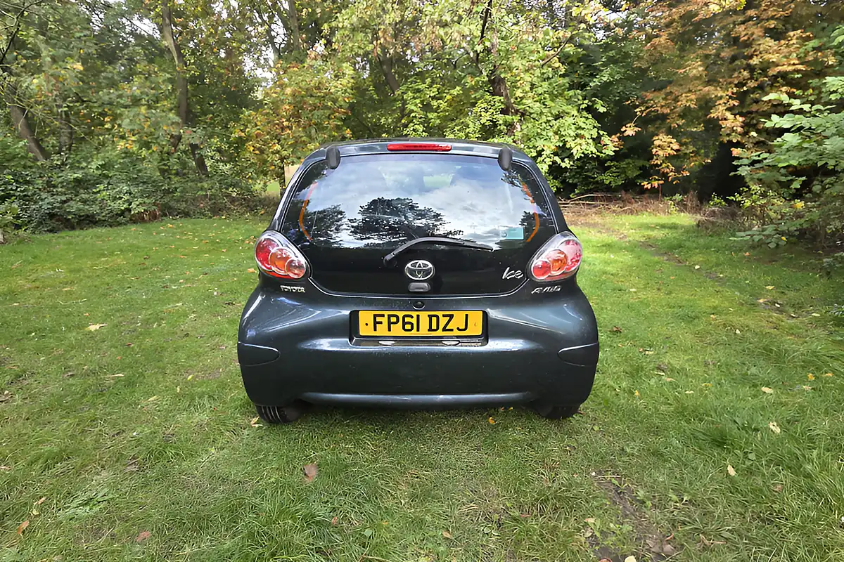 Used 2011 Toyota Aygo Ice Grey - Interior and Exterior details 6
