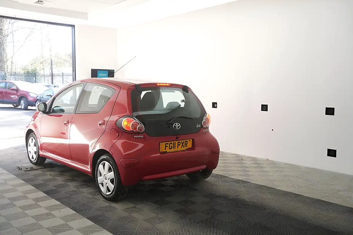 Used 2011 Toyota Aygo Ice Red - Interior and Exterior details 5