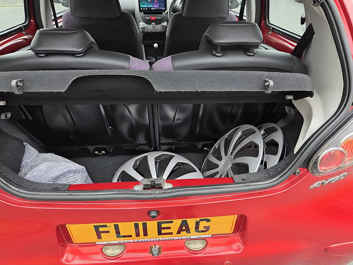 Used 2011 Toyota Aygo Ice Red - Interior and Exterior details 13