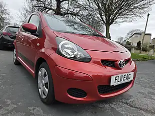 Used 2011 Toyota Aygo Ice Red - Interior and Exterior details 17