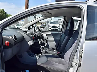 Used 2011 Toyota Aygo Ice Silver - Interior and Exterior details 13