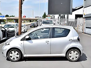 Used 2011 Toyota Aygo Ice Silver - Interior and Exterior details 4