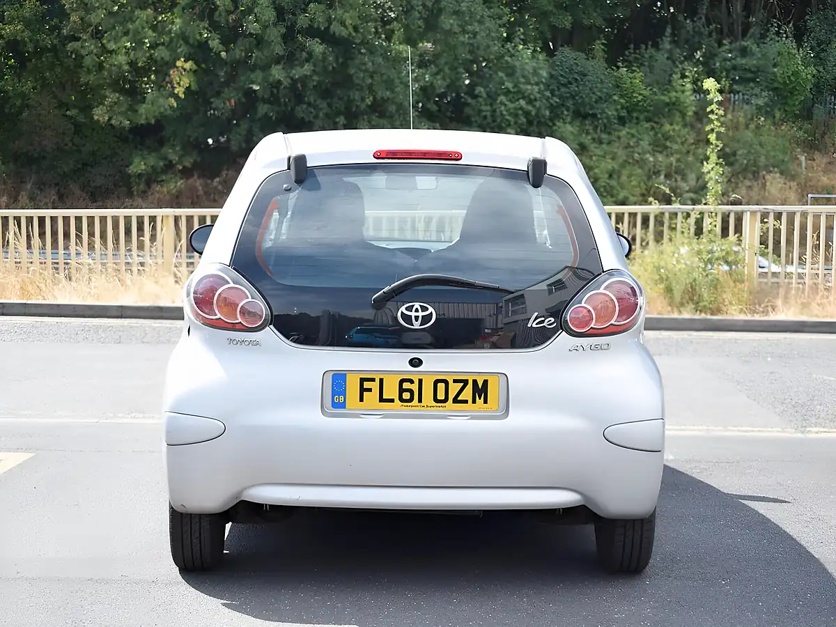 Used 2011 Toyota Aygo Ice Silver - Interior and Exterior details 6