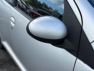 Used 2011 Toyota Aygo Ice Silver - Interior and Exterior details 11