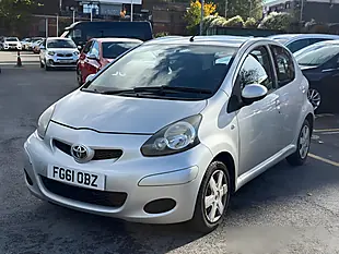 Used 2011 Toyota Aygo Ice Silver - Interior and Exterior details 3