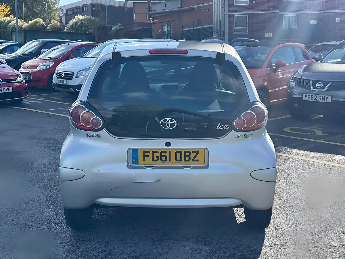 Used 2011 Toyota Aygo Ice Silver - Interior and Exterior details 7