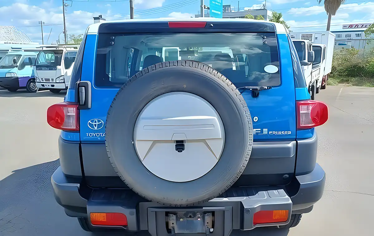 Used 2011 Toyota Fj Cruiser AWD Colour Package Blue - Interior and Exterior details 4
