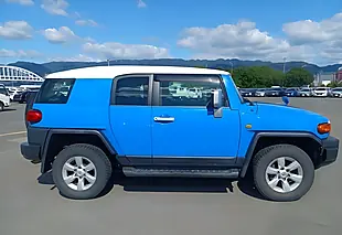 Used 2011 Toyota Fj Cruiser AWD Colour Package Blue - Interior and Exterior details 6