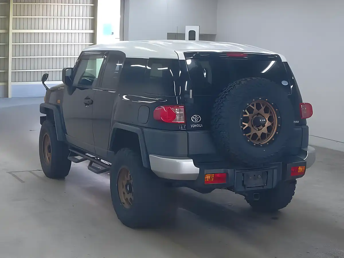 Used 2011 Toyota Fj Cruiser Black Colour Pkg Black - Interior and Exterior details 6