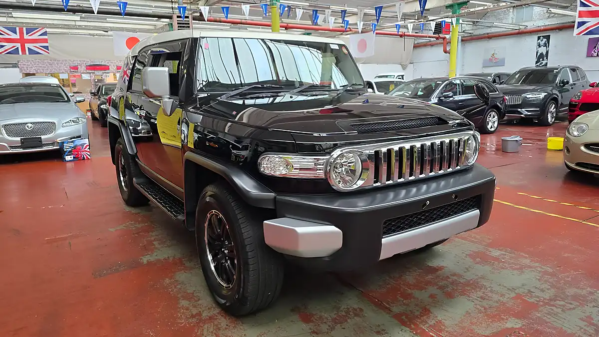 Used 2011 Toyota Fj Cruiser Colour Package Black - Interior and Exterior details 15