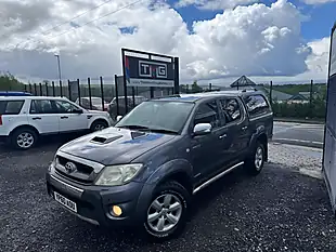Used 2011 Toyota Hilux Invincible Grey - Interior and Exterior details 2