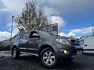 Used 2011 Toyota Hilux Invincible Grey - Interior and Exterior details 5