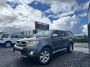 Used 2011 Toyota Hilux Invincible Grey - Interior and Exterior details 6