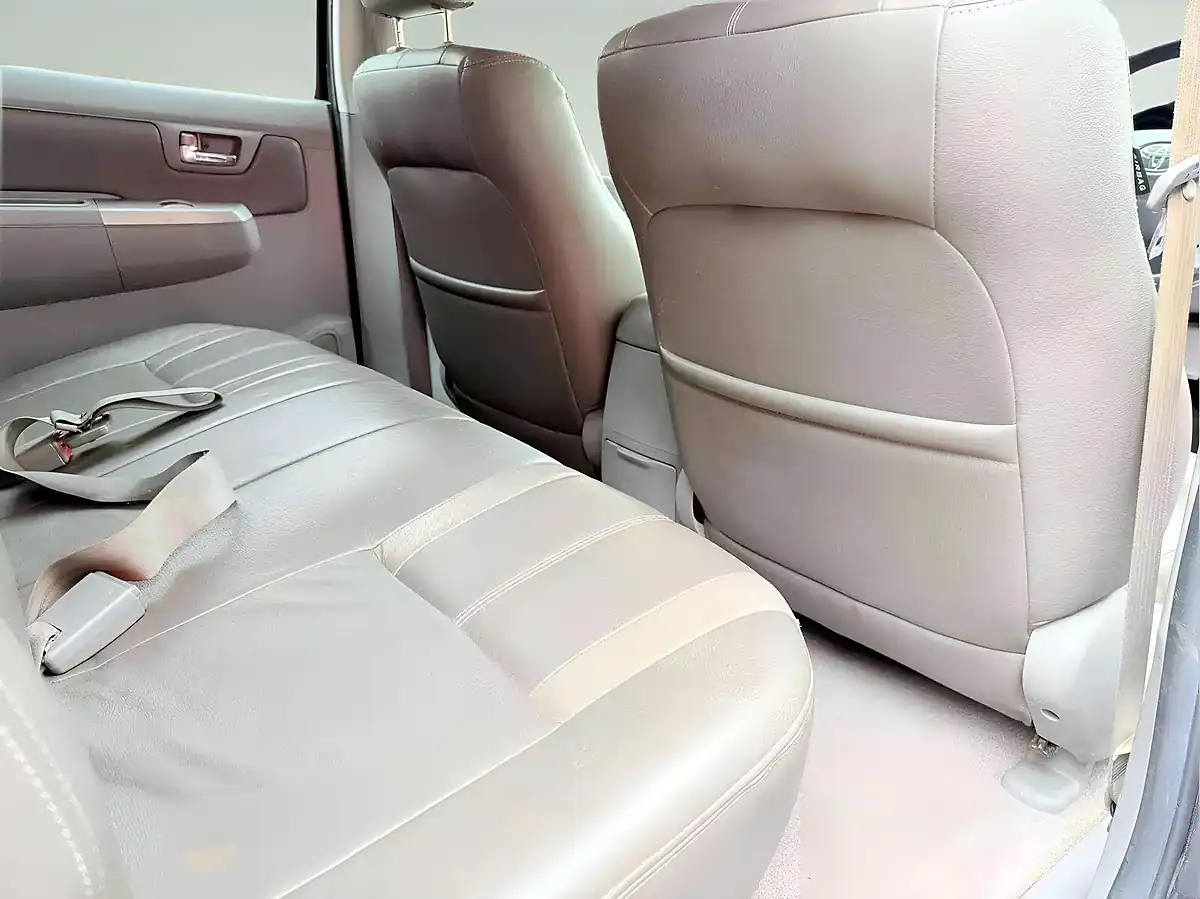 Used 2011 Toyota Hilux Invincible Other - Interior and Exterior details 16
