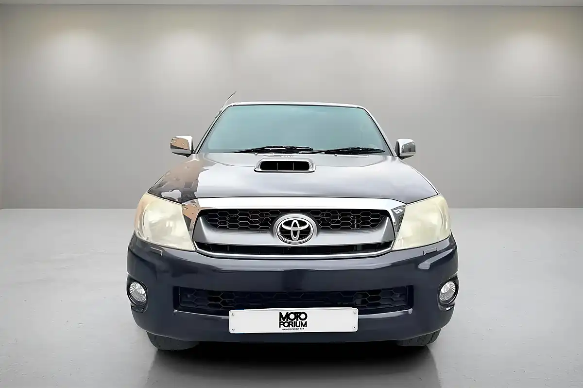 Used 2011 Toyota Hilux Invincible Other - Interior and Exterior details 3