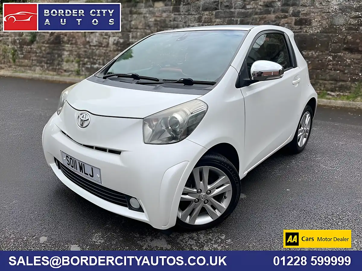 Used 2011 Toyota Iq 3 White - Front View