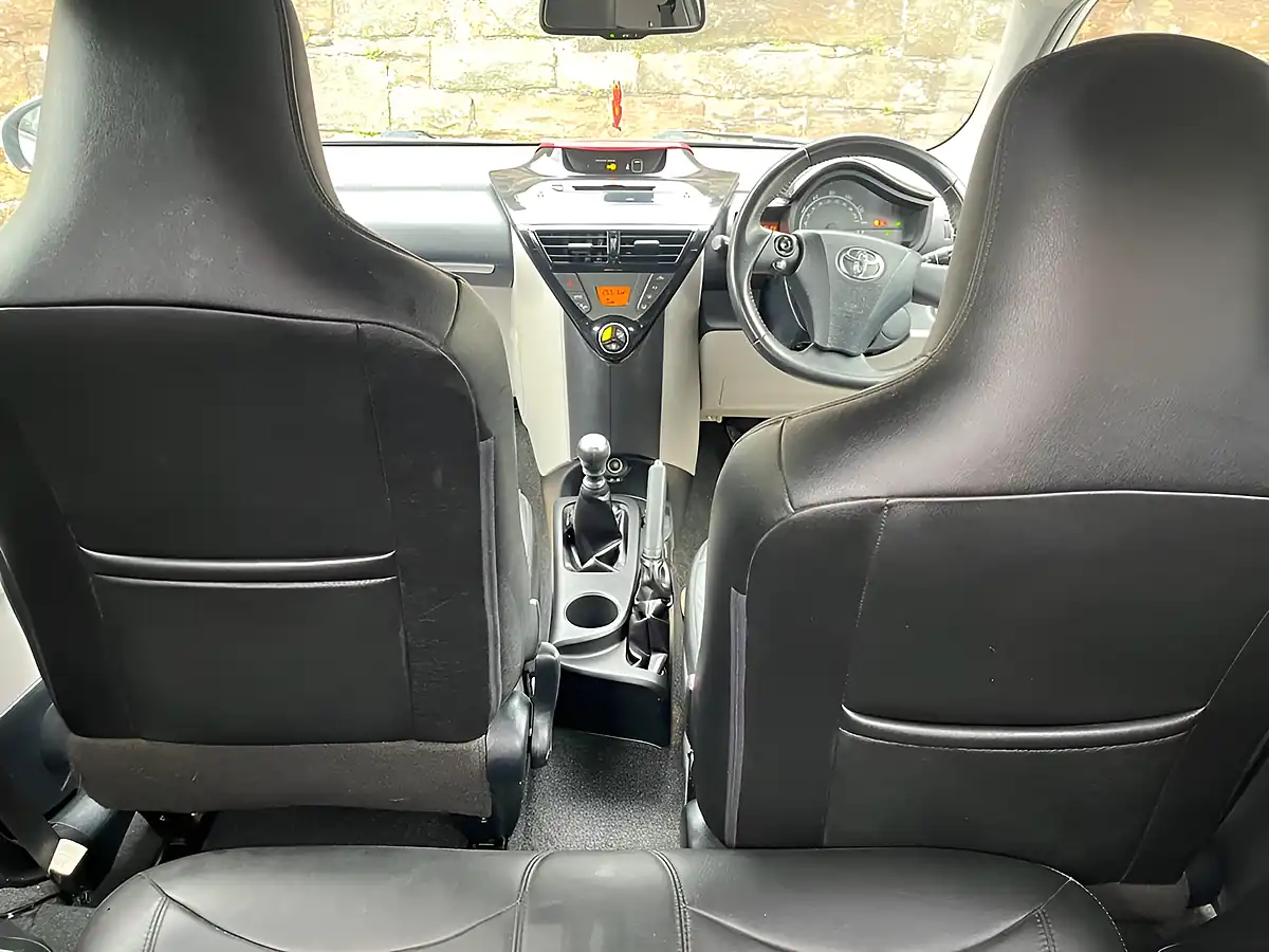 Used 2011 Toyota Iq 3 White - Interior and Exterior details 10