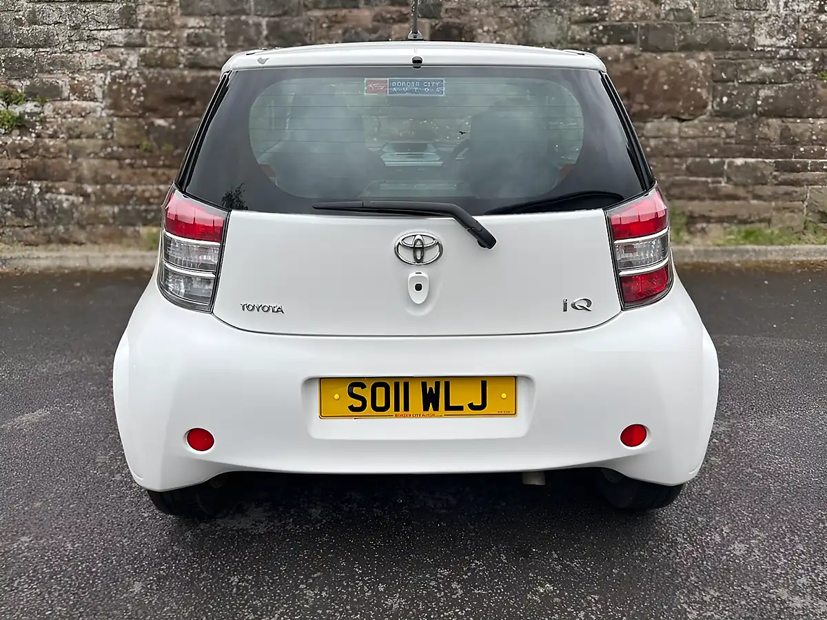 Used 2011 Toyota Iq 3 White - Interior and Exterior details 7