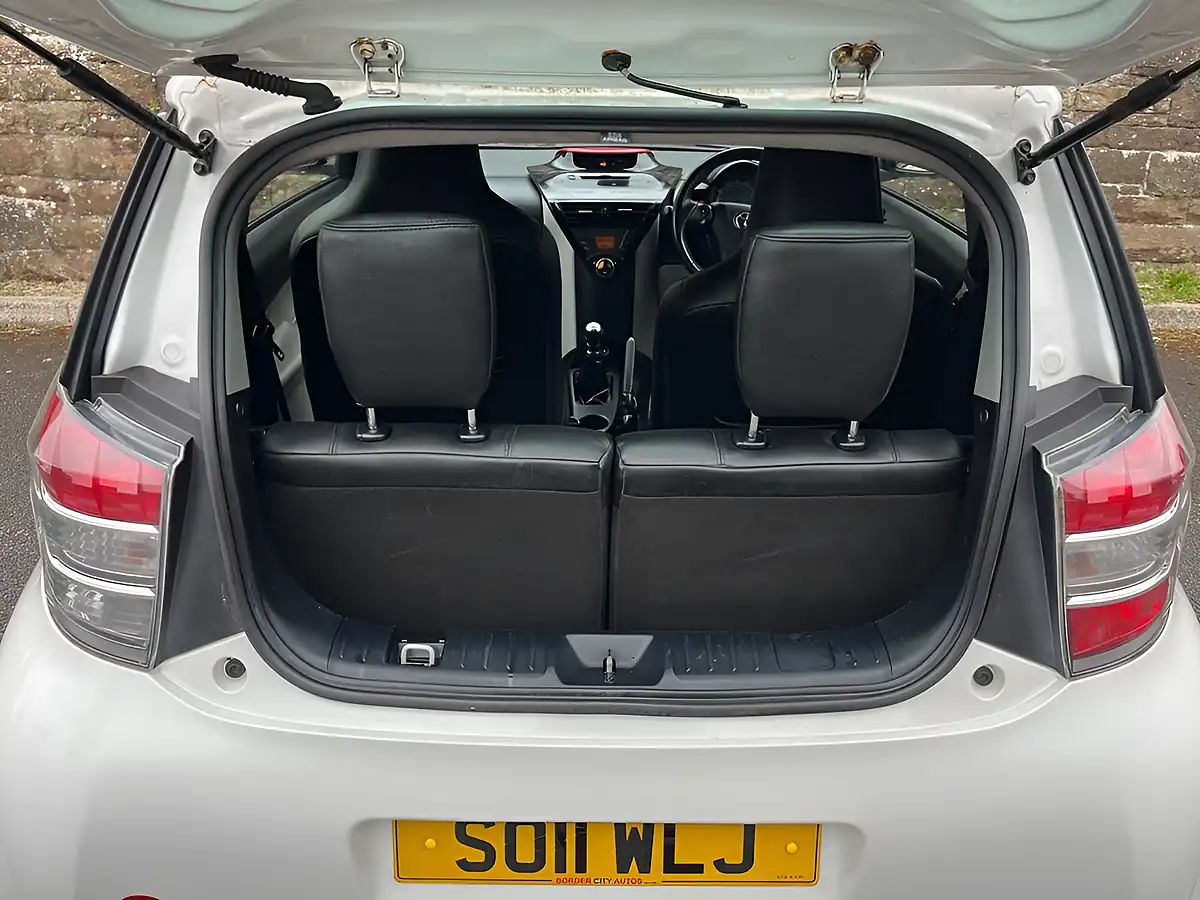 Used 2011 Toyota Iq 3 White - Interior and Exterior details 9