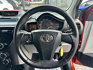 Used 2011 Toyota Iq Euro 5 Red - Interior and Exterior details 11
