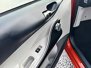 Used 2011 Toyota Iq Euro 5 Red - Interior and Exterior details 17