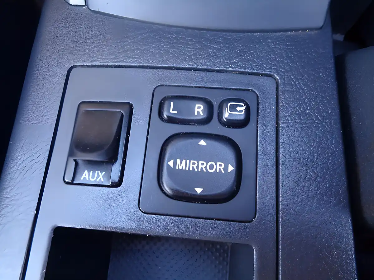 Used 2011 Toyota RAV4 Xt-R Black - Interior and Exterior details 18
