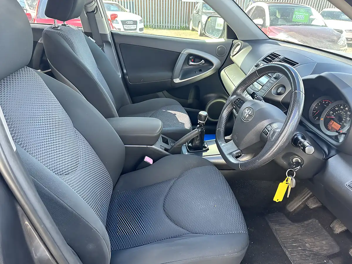 Used 2011 Toyota RAV4 Xt-R Grey - Interior and Exterior details 13