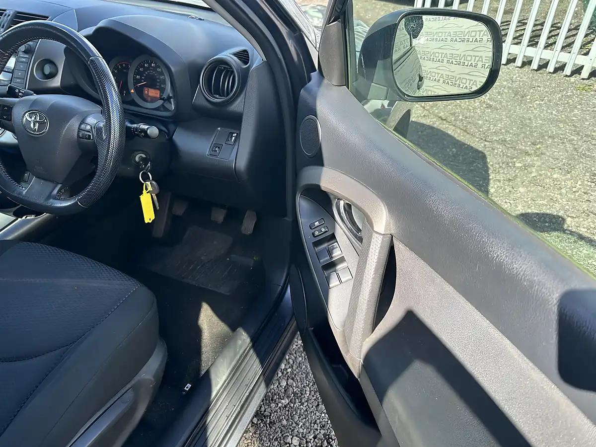 Used 2011 Toyota RAV4 Xt-R Grey - Interior and Exterior details 15
