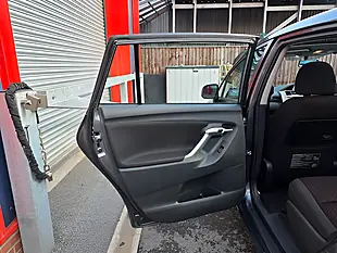 Used 2011 Toyota Verso Tr Grey - Interior and Exterior details 18