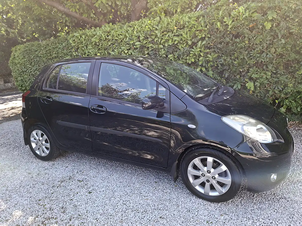 Used 2011 Toyota Yaris T Spirit Black - Interior and Exterior details 2