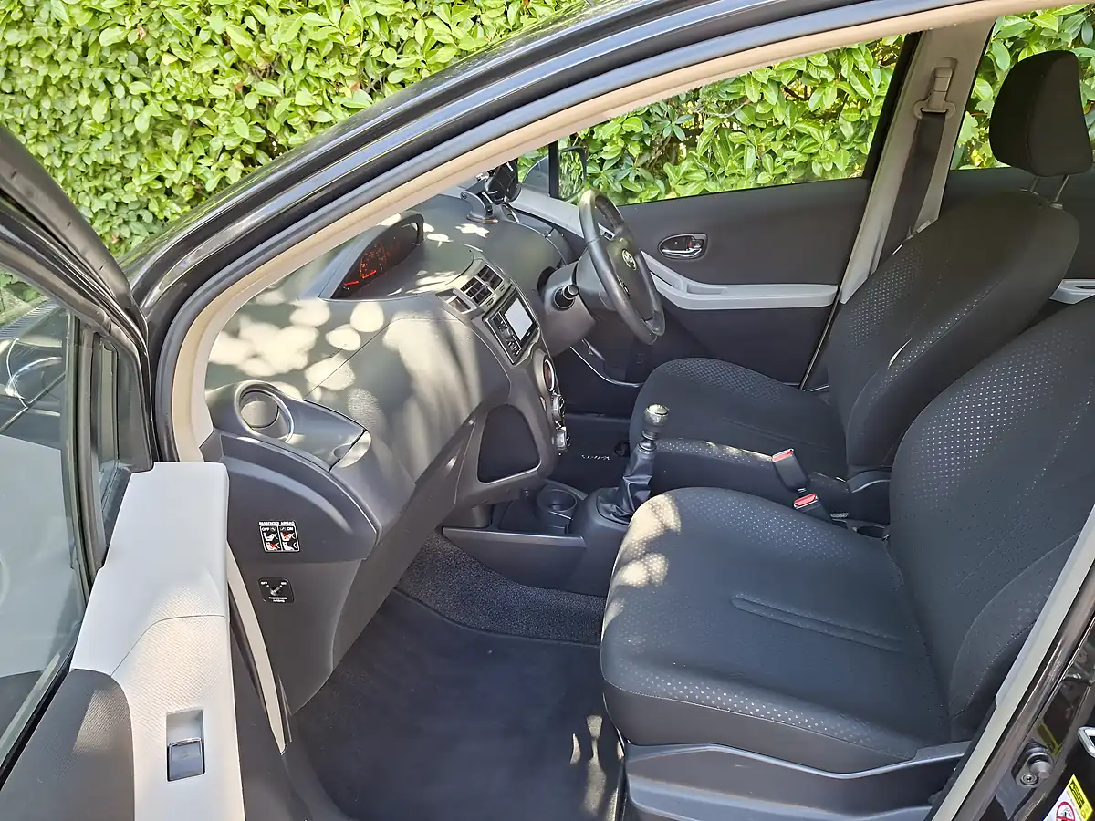Used 2011 Toyota Yaris T Spirit Black - Interior and Exterior details 9