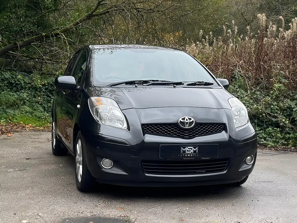 Used 2011 Toyota Yaris T Spirit Black - Interior and Exterior details 8