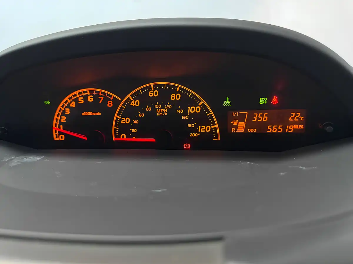 Used 2011 Toyota Yaris T Spirit Island Blue - Interior and Exterior details 11