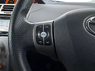 Used 2011 Toyota Yaris T Spirit Island Blue - Interior and Exterior details 15