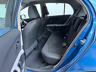 Used 2011 Toyota Yaris T Spirit Island Blue - Interior and Exterior details 9