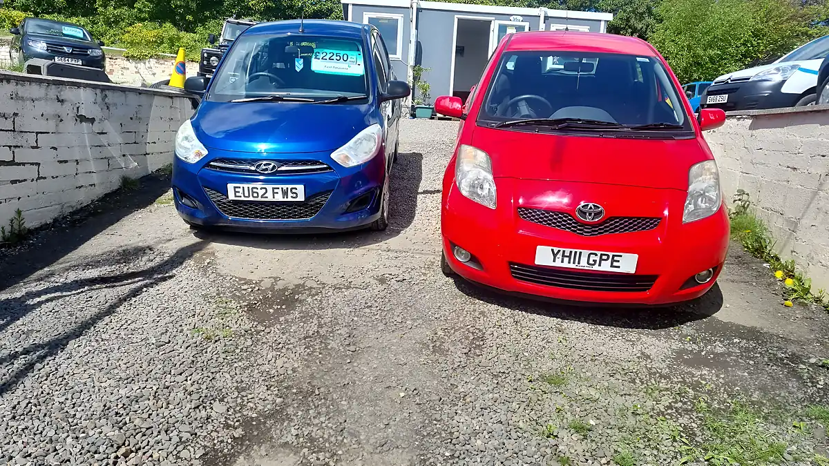 Used 2011 Toyota Yaris T Spirit Nav Red - Interior and Exterior details 7