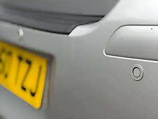 Used 2011 Toyota Yaris T Spirit Silver - Interior and Exterior details 12