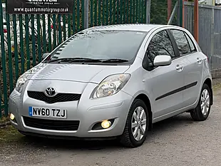 Used 2011 Toyota Yaris T Spirit Silver - Interior and Exterior details 14