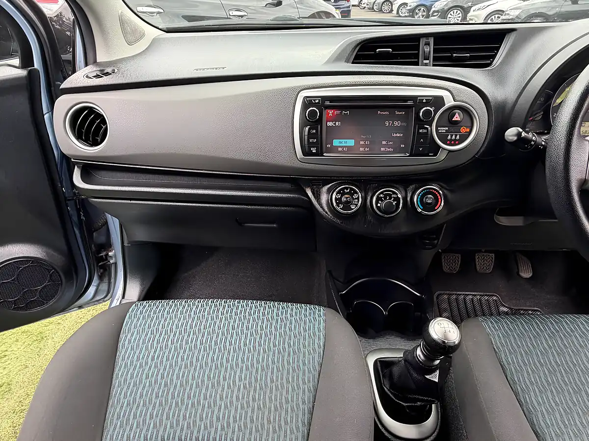 Used 2011 Toyota Yaris Tr Blue - Interior and Exterior details 14